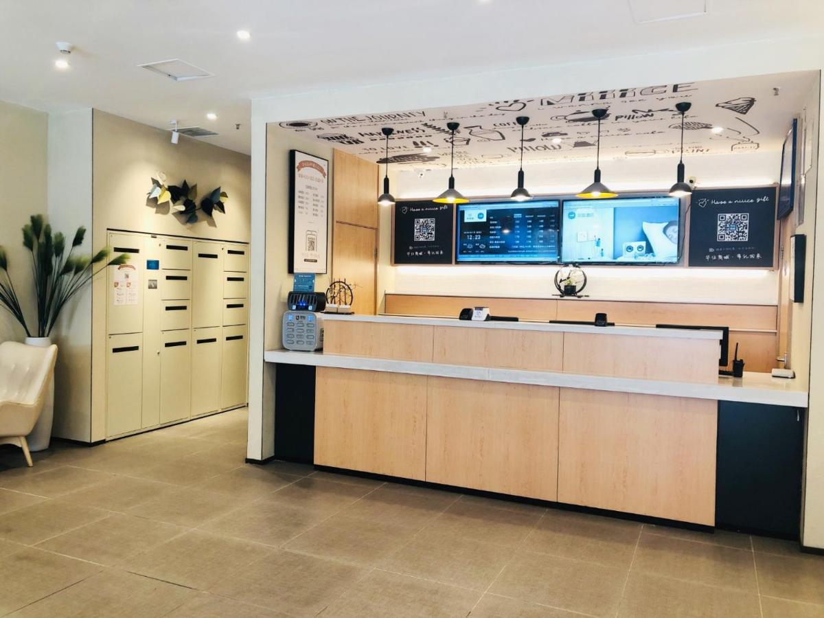 Hanting Hotel Yibin Zhongshan Street Buitenkant foto